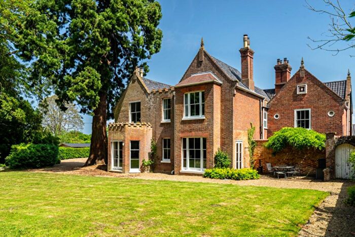 6 Bedroom Country House To Rent In Wacton Road, Forncett St. Peter, Norwich, Norfolk, NR16