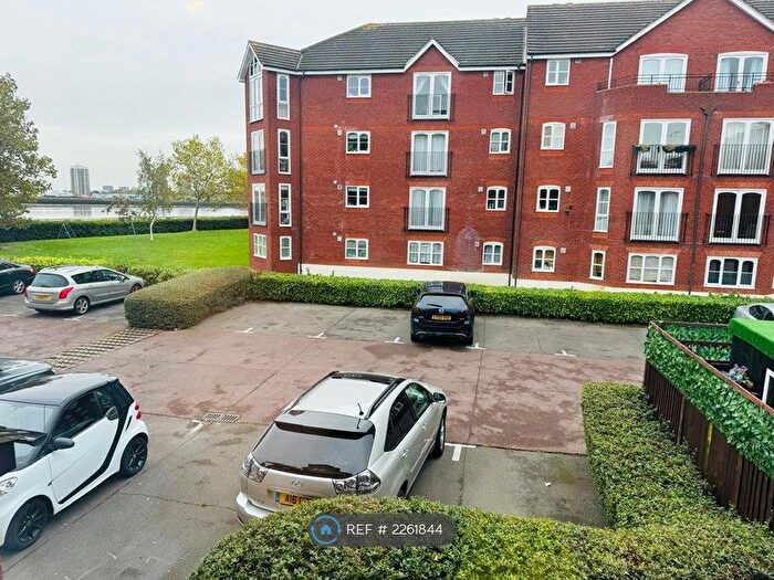 1 Bedroom Flat To Rent In Redding House, London, SE18