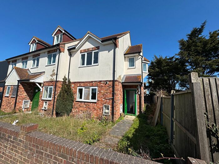 3 Bedroom End Terrace House For Sale In Hurst Court, Halfway Road, Minster On Sea, Sheerness, Kent, ME12