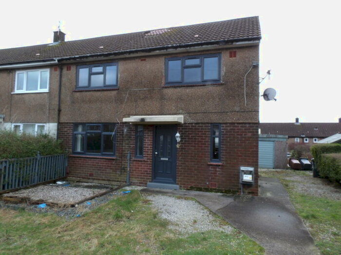 3 Bedroom House To Rent In Oban Drive, BB1