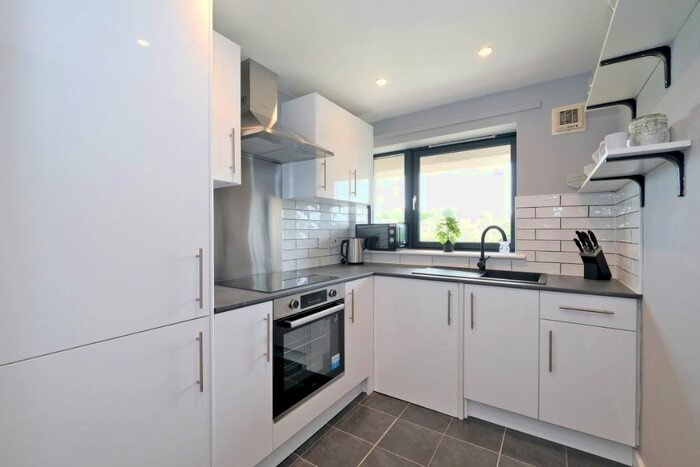 3 Bedroom Flat To Rent In Morrison Drive, Garthdee, Aberdeen, AB10