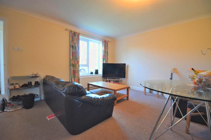 4 Bedroom Semi-Detached House To Rent In Southway, Guildford, Surrey GU2