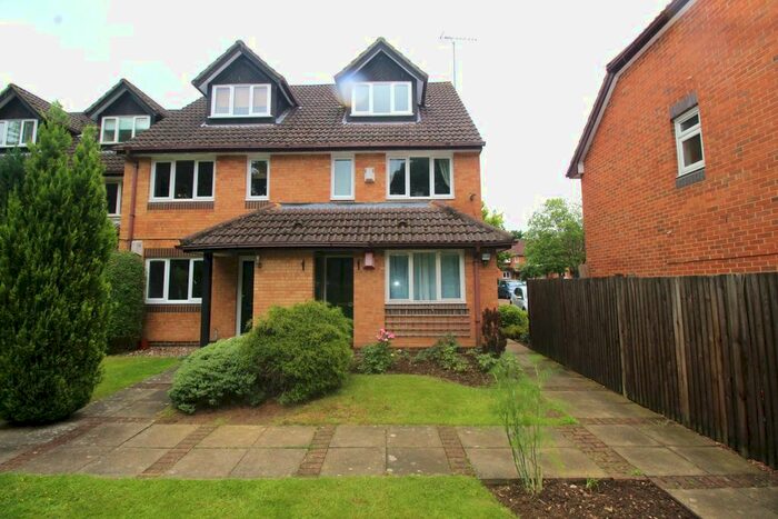1 Bedroom Flat To Rent In Melrose Place, Watford, WD17