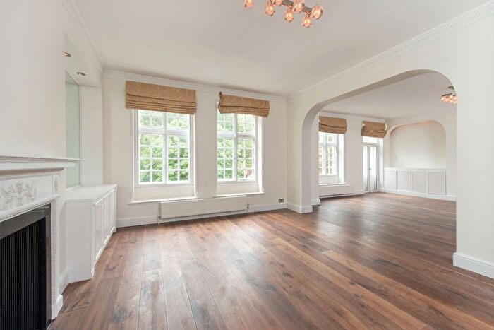 4 Bedroom Flat To Rent In Hanover House, St. Johns Wood High Street, St John's Wood, London, NW8