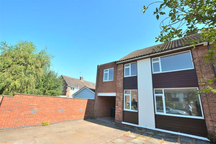 5 Bedroom Semi-Detached House To Rent In Dalmeny Road Westwood Heath Coventry, CV4