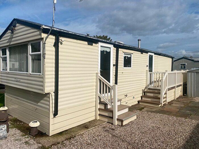 3 Bedroom Park Home For Sale In Southport New Rd, Southport, PR9