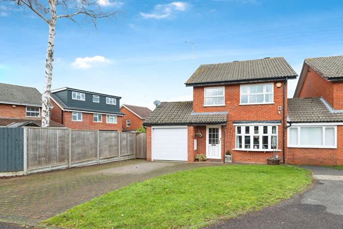 3 Bedroom Detached House For Sale In Saturn Close, Leighton Buzzard, LU7