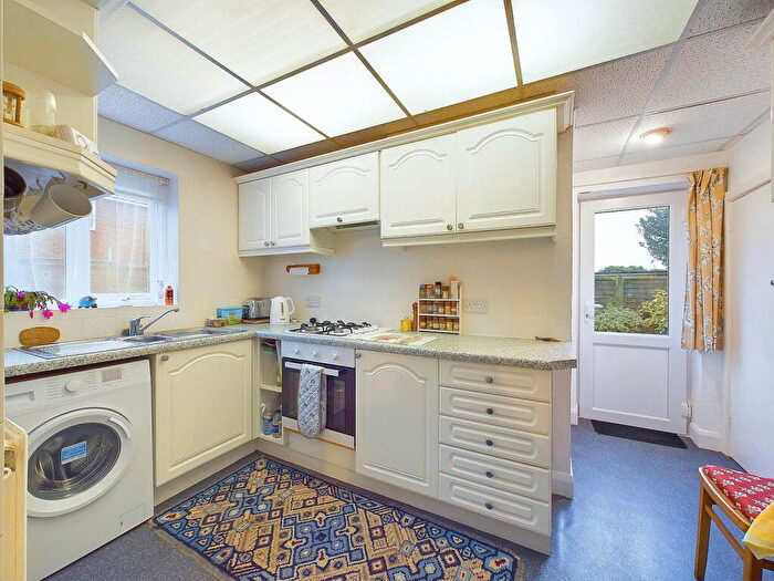 2 Bedroom Flat For Sale In Chesham Close, Goring By Sea, Worthing, BN12