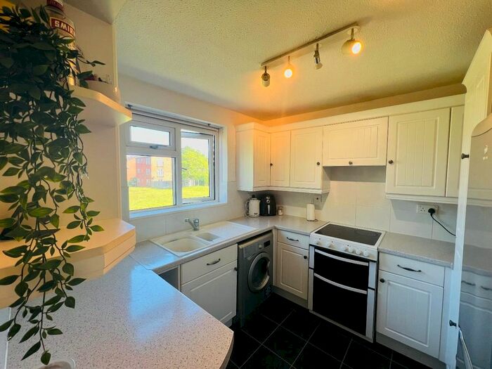 1 Bedroom Flat To Rent In Great Innings South, Watton At Stone, Hertford, SG14