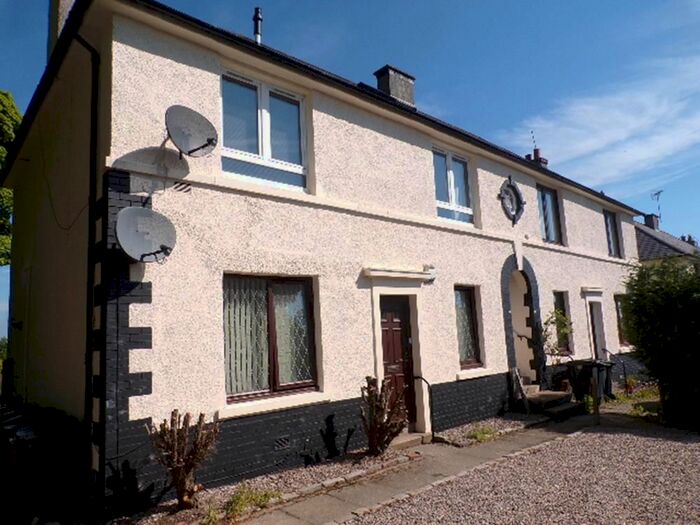 2 Bedroom Flat To Rent In Hilton Road, Lower Ground Floor Left AB24