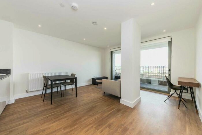 1 Bedroom Flat To Rent In Union Way, North Acton, NW10