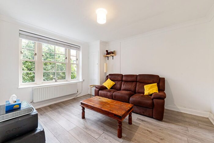 1 Bedroom Flat For Sale In Bracken House, Devons Road, London, E3