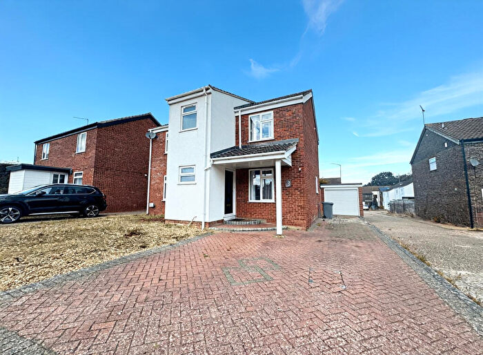 4 Bedroom Detached House To Rent In Orchard Road, Spixworth, Norwich, NR10