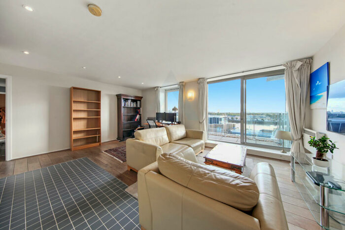 2 Bedroom Penthouse To Rent In Penthouse Ionian Building, Narrow Street, London, E14