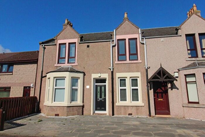 2 Bedroom Flat To Rent In Kinnear Street, Buckhaven, Fife, KY8