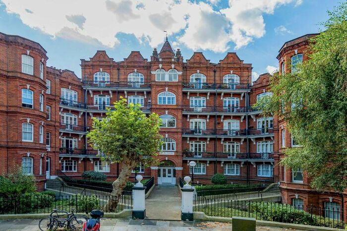 2 Bedroom Flat To Rent In Queen's Club Gardens, London, W14