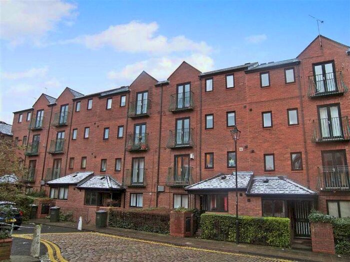 1 Bedroom Flat To Rent In Blackfriars Court, Newcastle Upon Tyne, NE1
