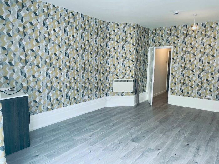 2 Bedroom Ground Maisonette To Rent In B Lonsdale Road, Blackpool, Lancashire, FY1