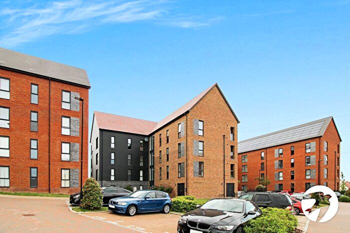 2 Bedroom Flat To Rent In Mortimer Square, Weldon, Ebbsfleet Valley, Swanscombe, DA10