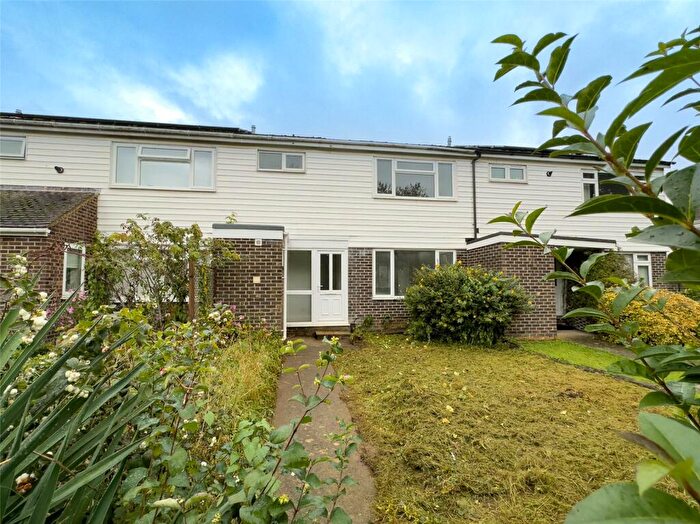 3 Bedroom Terraced House To Rent In Moorland Road, Witney, Oxfordshire, OX28