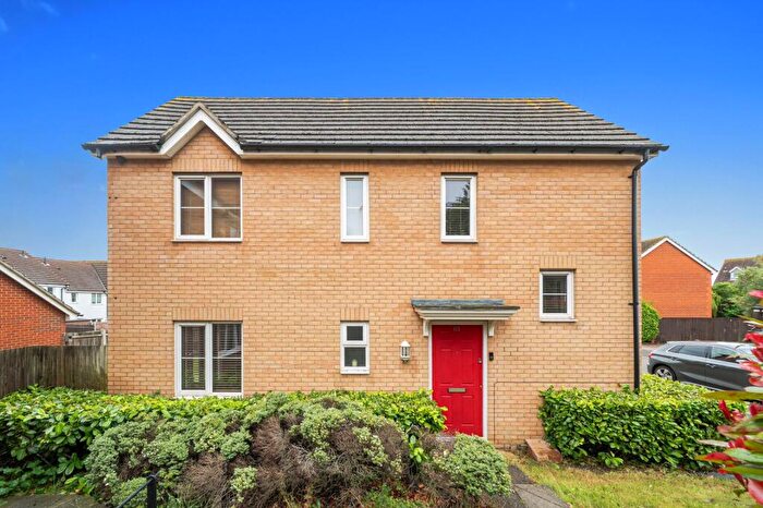 3 Bedroom Detached House For Sale In Rivenhall Way, Hoo, ME3