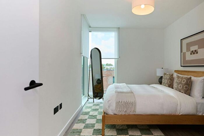 1 Bedroom Flat To Rent In Stamford Road, London, N15