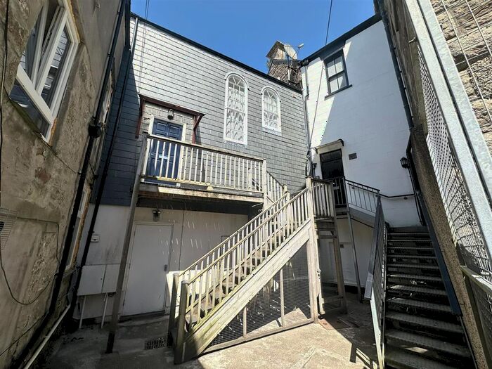 2 Bedroom Flat To Rent In West End, Redruth, TR15