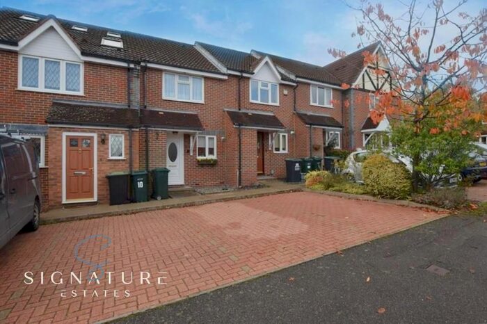 2 Bedroom Terraced House To Rent In Hawthorn Close, Abbots Langley, WD5