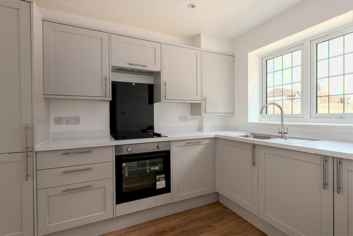 3 Bedroom Semi-Detached House To Rent In B Nashenden Lane, Rochester, ME1