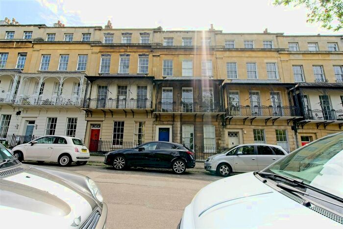 1 Bedroom Flat To Rent In Caledonia Place, Clifton, Bristol, BS8