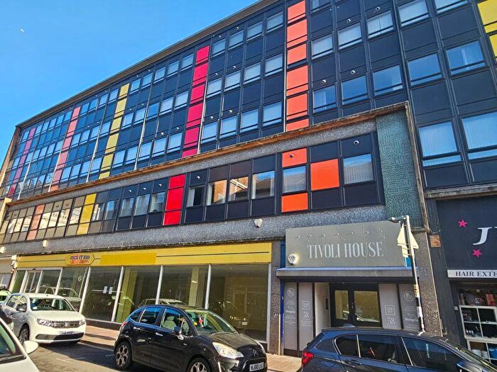 1 Bedroom Flat To Rent In South Street, Hull, HU1