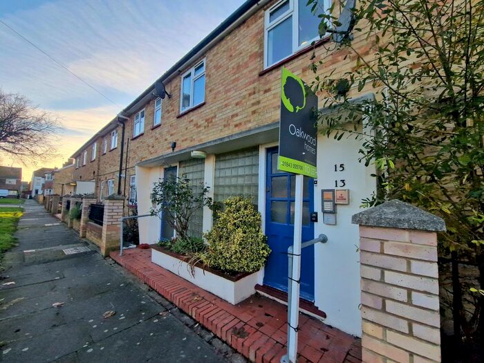 1 Bedroom Flat To Rent In Edinburgh Road, Margate, CT9