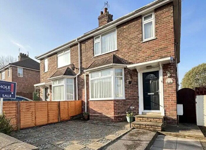 3 Bedroom Semi Detached House For Sale In Kimberley Road, Fishponds, Bristol, Somerset, BS16