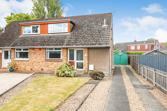 3 Bedroom Semi Detached House For Sale In , Haining Place, Grangemouth, FK3