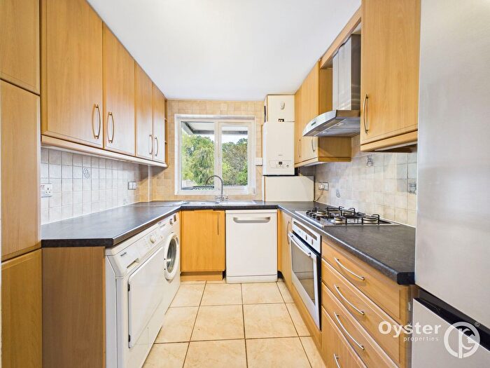 2 Bedroom Flat To Rent In Marsh Lane, Orford Court Marsh Lane, HA7