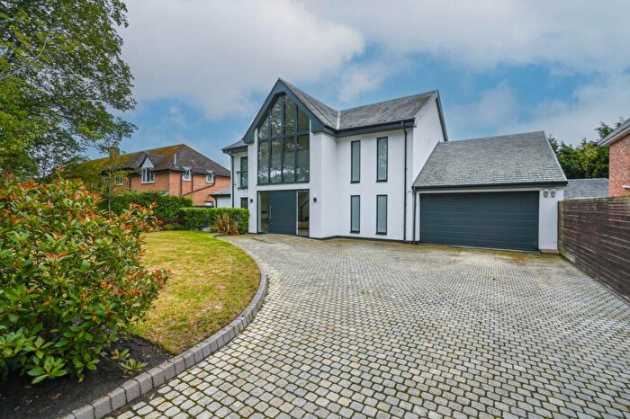 5 Bedroom Detached House For Sale In Victoria Road, Formby, L37