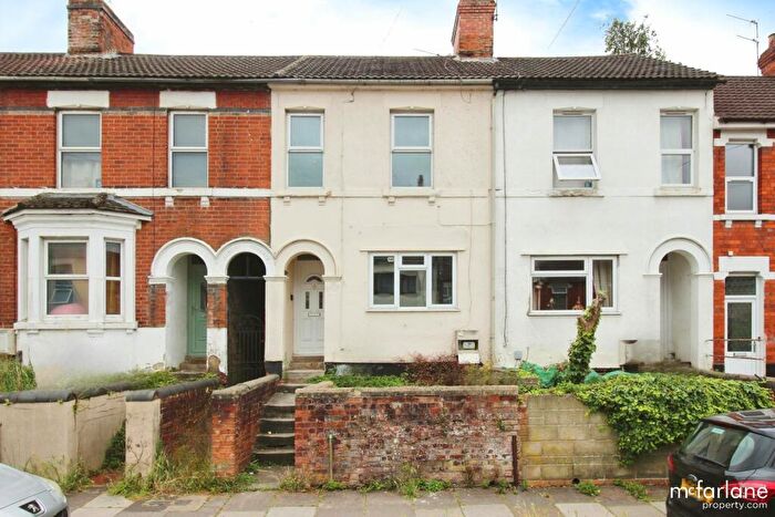 2 Bedroom Terraced House To Rent In Dixon Street, Swindon, SN1