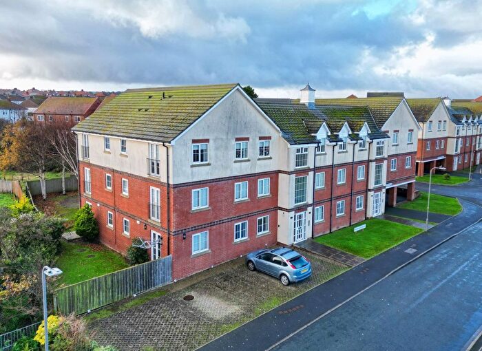 2 Bedroom Flat For Sale In Pemberton House, Whitby, YO21