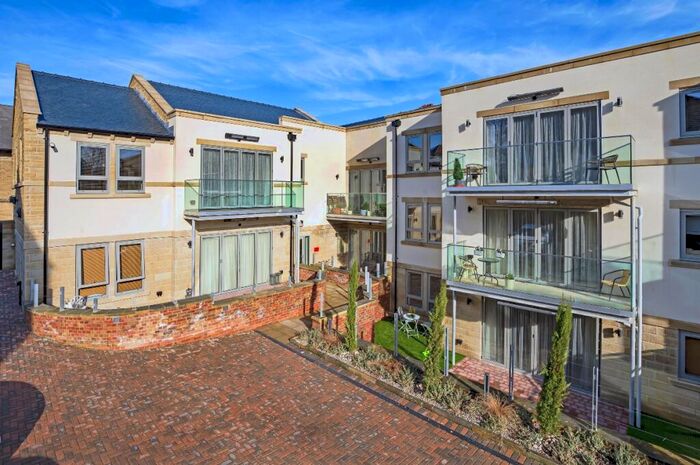 2 Bedroom Flat To Rent In The Old Post Office, Chantry Drive, Ilkley, West Yorkshire, LS29