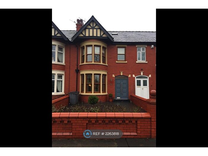 2 Bedroom Maisonette To Rent In West Park Drive, Blackpool, FY3