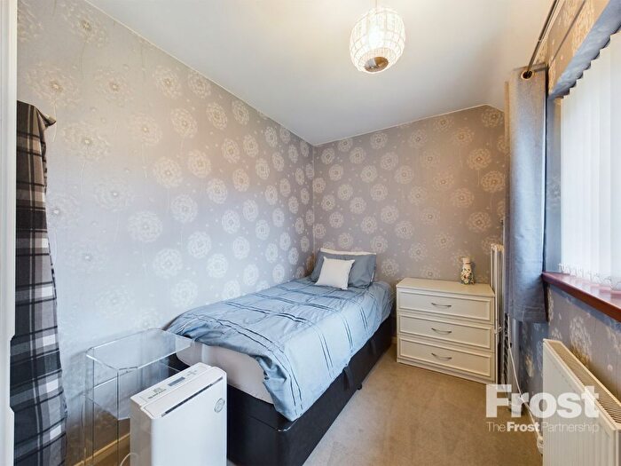 3 Bedroom Terraced House For Sale In Cambria Gardens, Stanwell, Middlesex, TW19