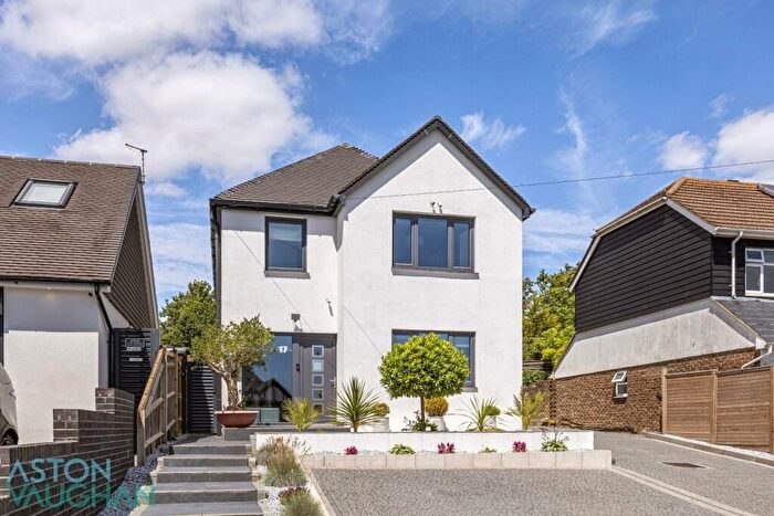 4 Bedroom Detached House For Sale In Crescent Drive North, Brighton, BN2