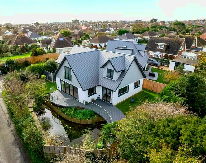 4 Bedroom Detached House To Rent In Tamarisk Way, Ferring, Worthing, West Sussex, BN12