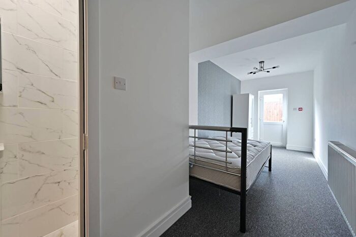 Studio To Rent In Whippendell Road, Watford, WD18