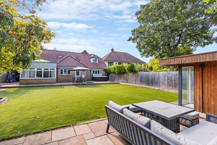 4 Bedroom Detached House For Sale In Palace Gardens, Royston, SG8