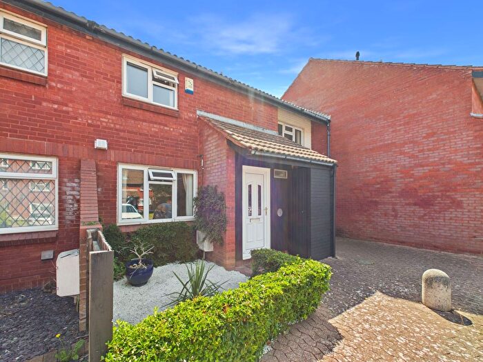 4 Bedroom Terraced House For Sale In Redwood Court, Cheltenham, GL51