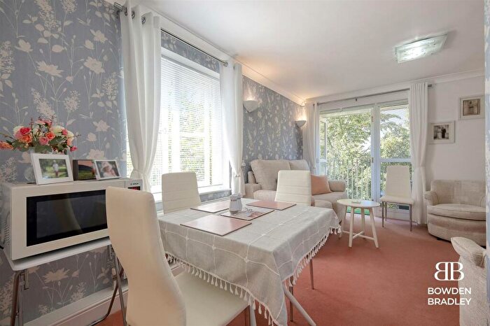 1 Bedroom Flat For Sale In Copperfield Court, Village Way, Barkingside, IG6