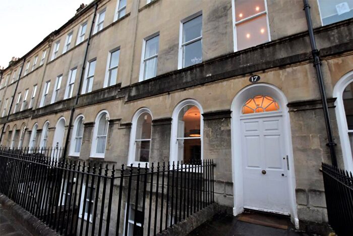 2 Bedroom Apartment To Rent In Henrietta Street, Bath, Somerset, BA2