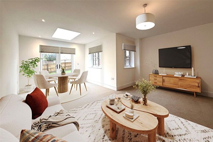 3 Bedroom Semi Detached House For Sale In Deanfield Rise, Tilehurst Lane, Binfield, RG42