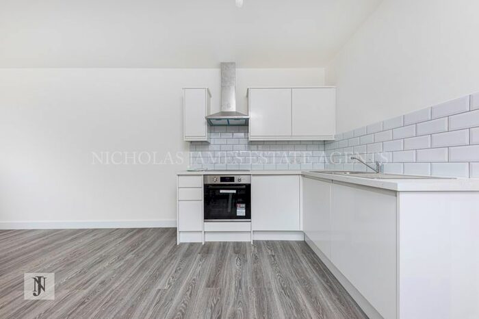 1 Bedroom Flat To Rent In Market Chambers, Church Street, Enfield, EN2
